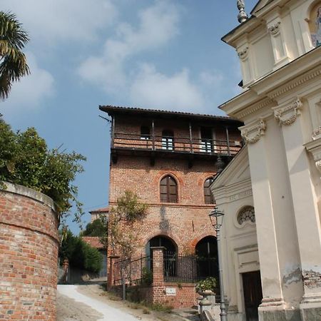 فندق La Casa Del Castellano Cinzano المظهر الخارجي الصورة